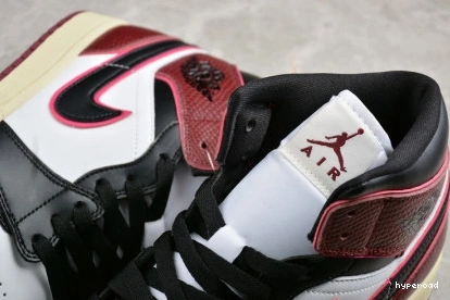 Hyperoad AIR MID 1 JORDAN 1002
